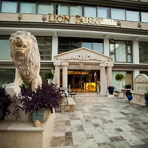 Hotel Lion Park &